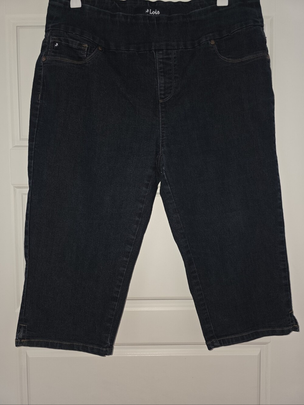 Lois Women’s Dark Wash Denim Capri Jeans Sz 15/16